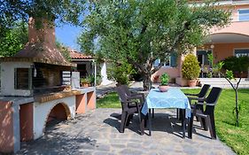 Pavlina'S Apartments 1